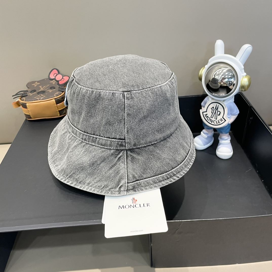 Moncler Caps